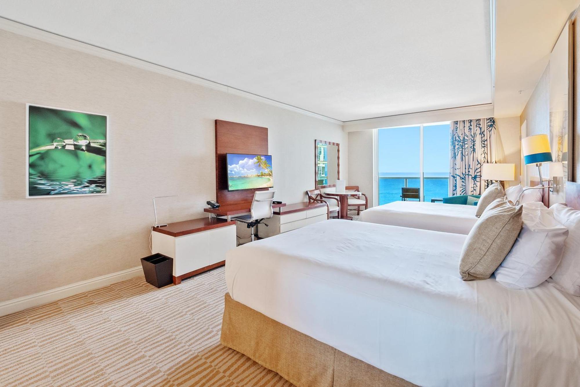Trump International Deluxe 2 Queen Bed Ocean Front Съни Айлс Бийч Екстериор снимка